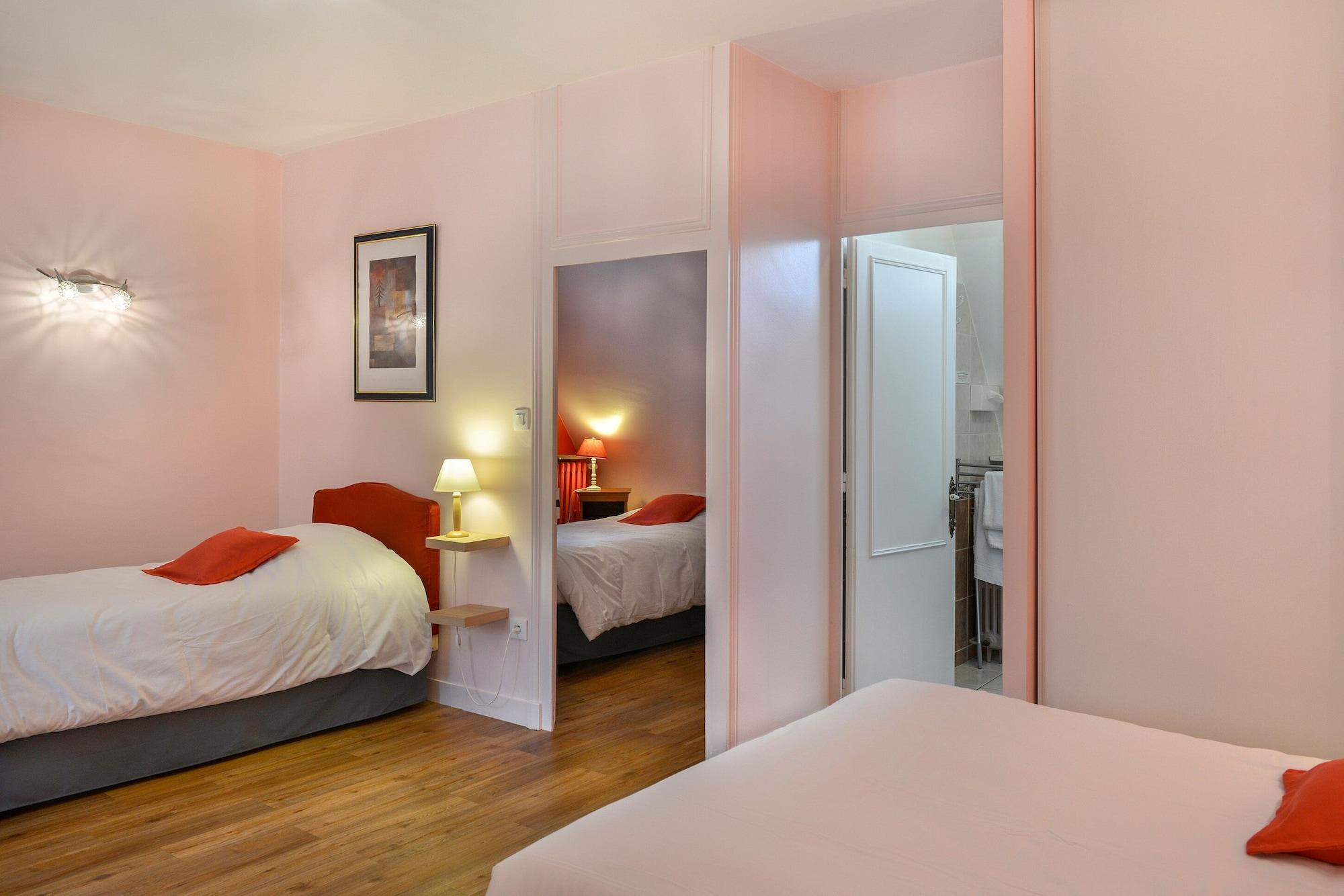 Logis Manoir De La Giraudiere Beaumont-en-Véron Εξωτερικό φωτογραφία